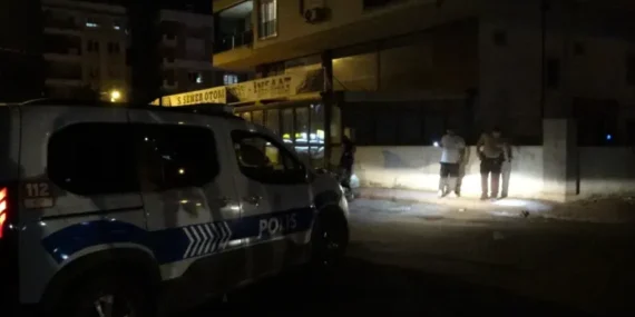 Antalya’da Apartman Girişinde Silahlı Saldırı: 1 Ağır Yaralı