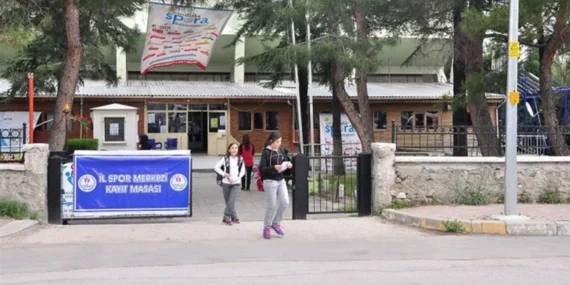 Isparta’da Tarihi 6 Mart Spor Salonu Yıkılıyor, Yeri Modern Tesise Bırakılacak
