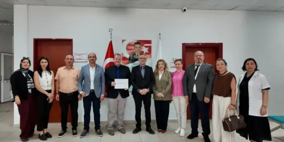 Isparta Şehit Yunus Emre Hastanesi, Sağlık Bakanlığı’ndan ‘Beslenme Dostu İşyeri’ Belgesini Aldı