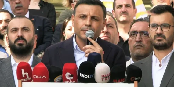 CHP’li Belediye Başkanına Şantaj İddiası: ‘AK Parti’ye Geç Ya Da Operasyon Olacak’