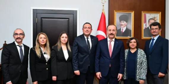 Isparta’da Sağlık Alanında Önemli Buluşma: Vali Erin, Eczacı Odası Yeni Yönetimini Ağırladı